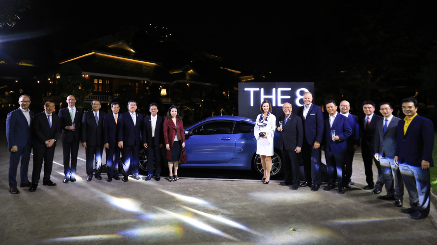 BMW 8 Series exclusive dinner BMW 8 Series exclusive dinner